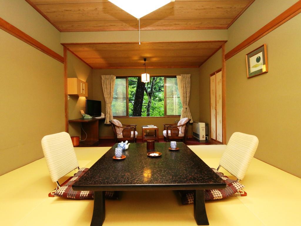 Hotel Kose Onsen Karuizawa Zimmer foto